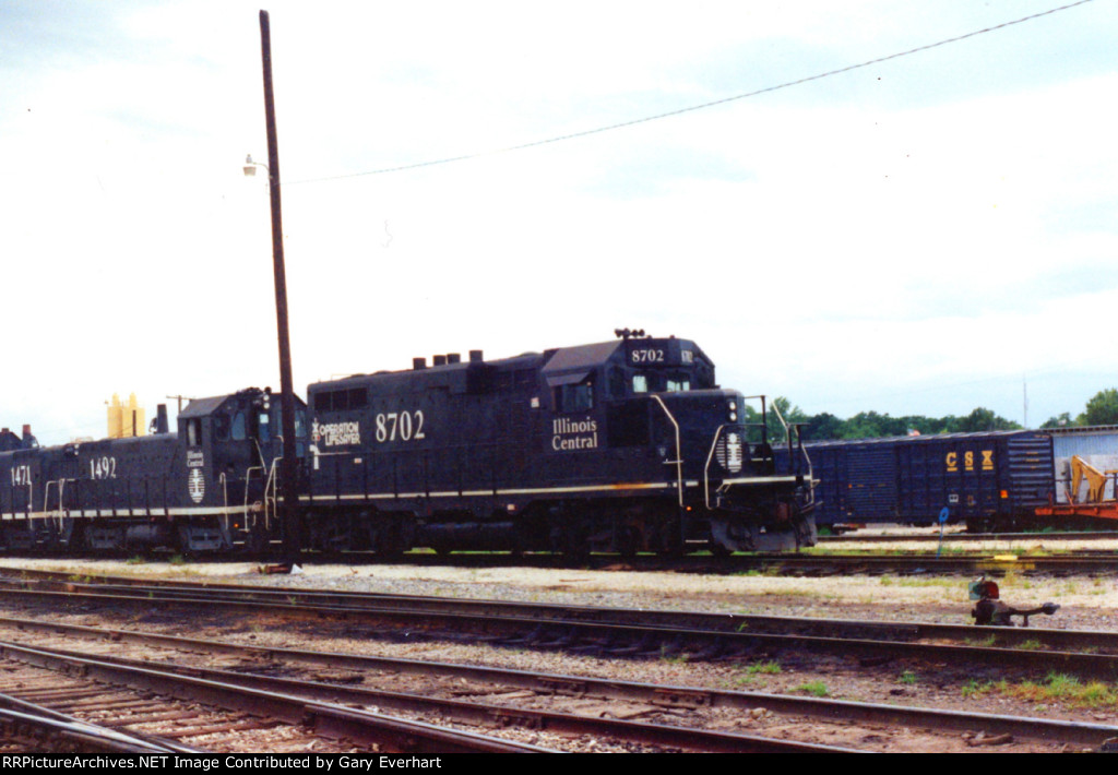 IC GP11 8702 - Illinois Central